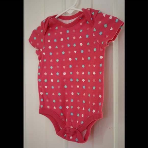 Baby Girl Bundle Onesies (3-6 Months) - Picture 5 of 5